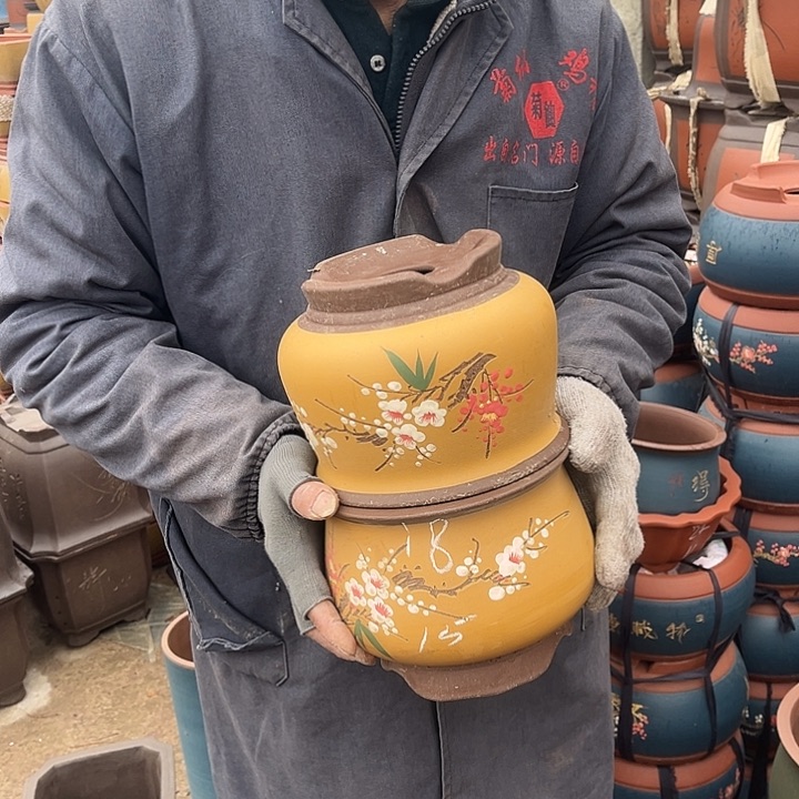 紫砂紫砂花盆和小