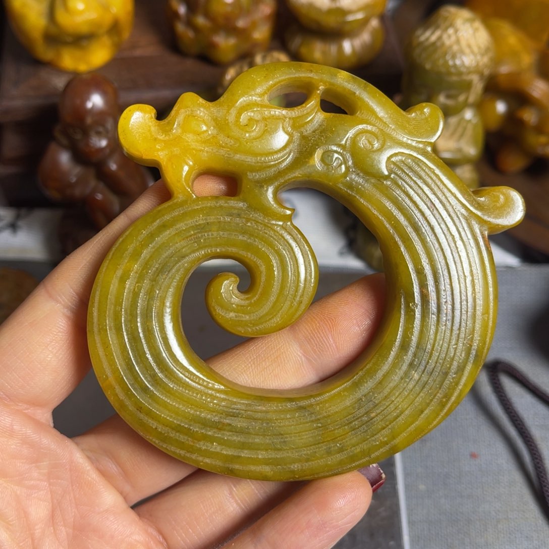 蛇纹石玉合金颈饰