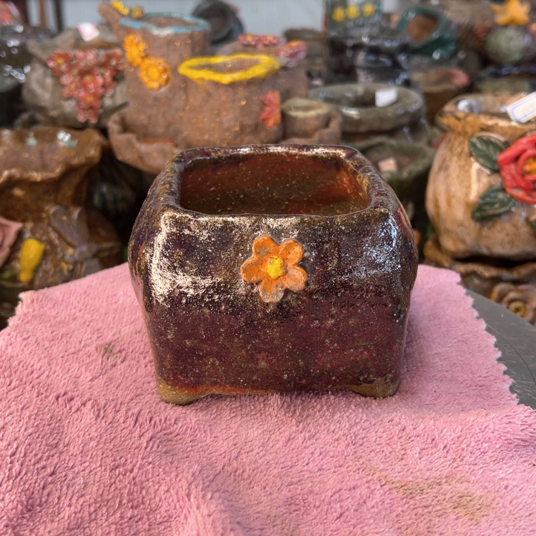 红陶粗砂陶手工花盆