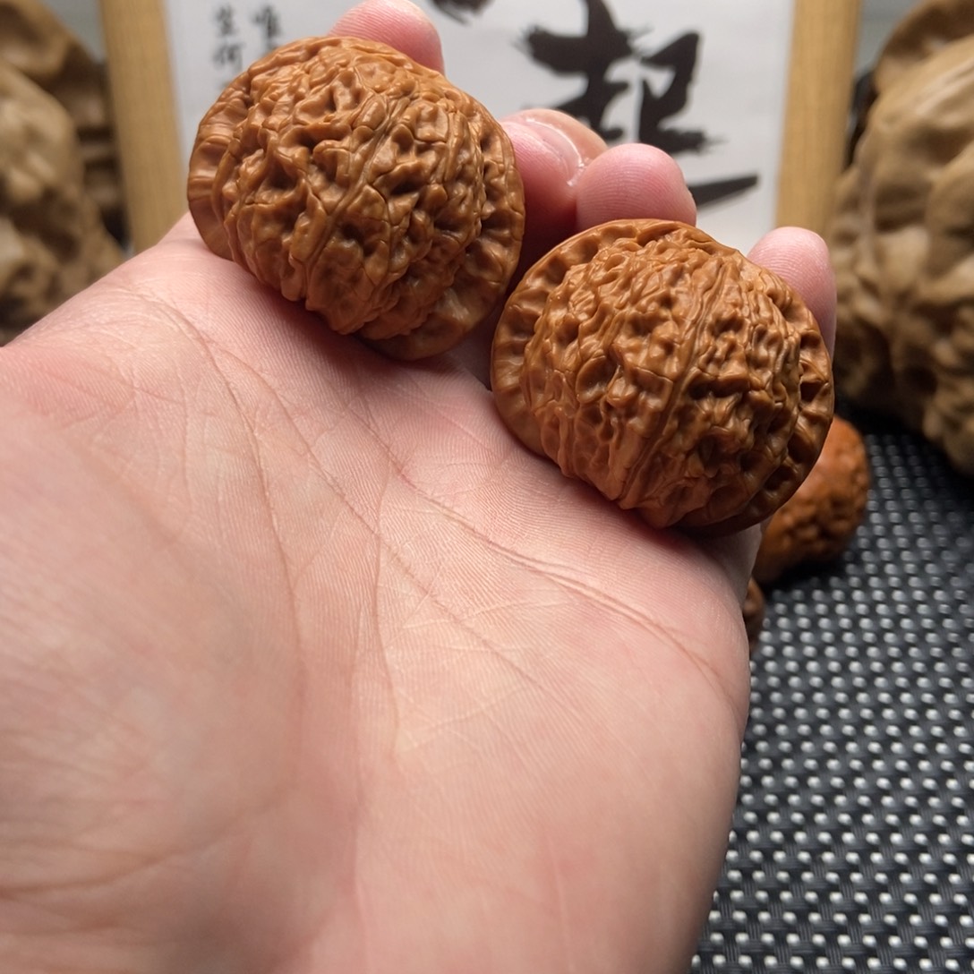 吊坠文玩核桃39闷白