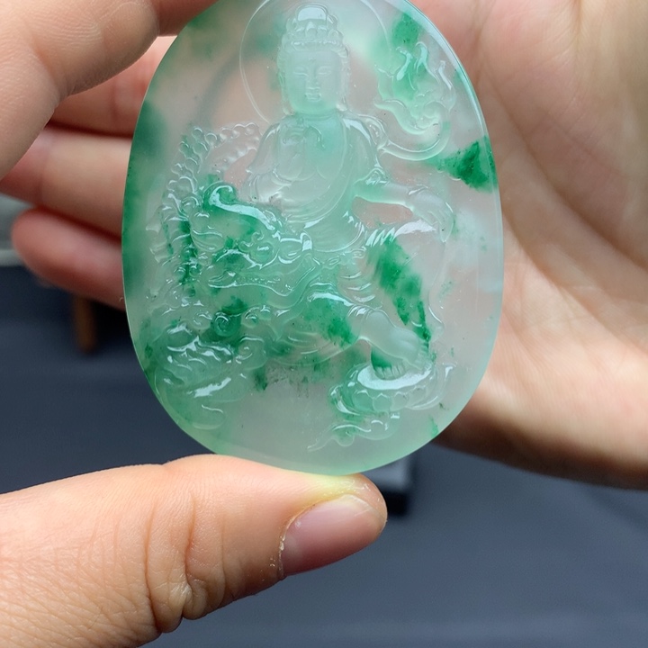 石英质玉颈饰未镶嵌