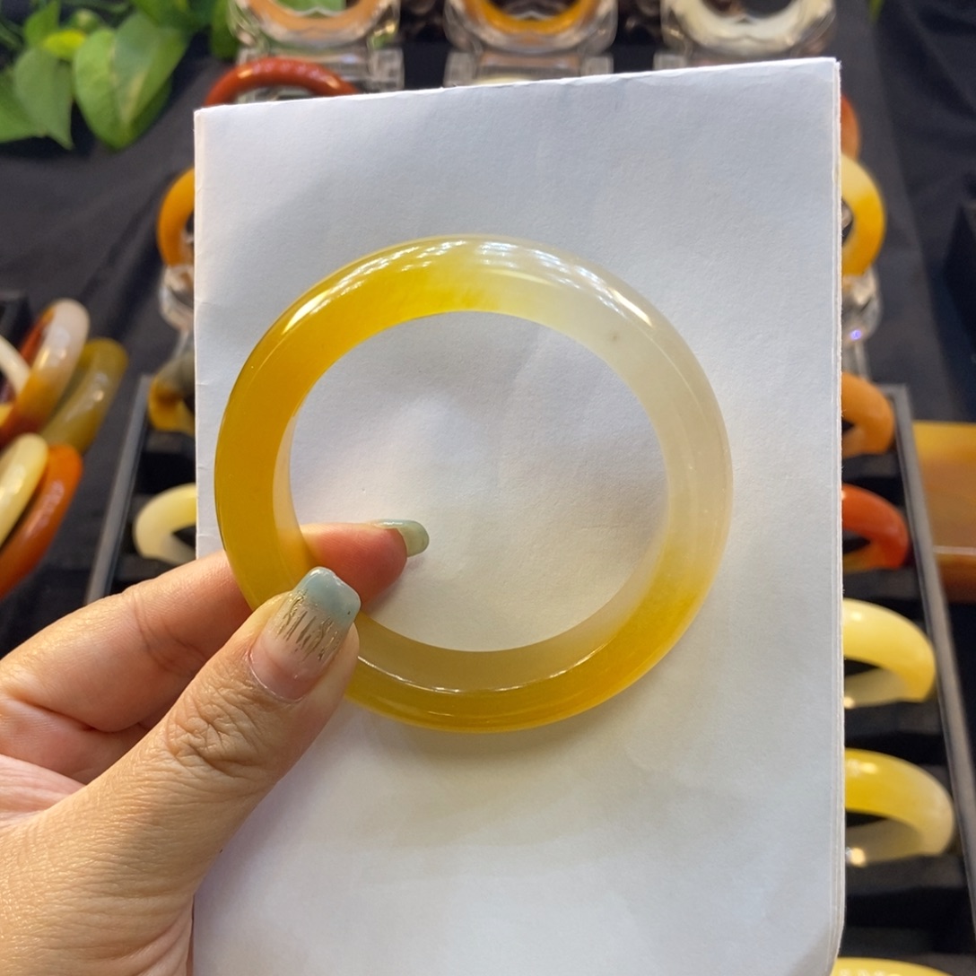 石英质玉（黄龙玉）未镶嵌手镯H