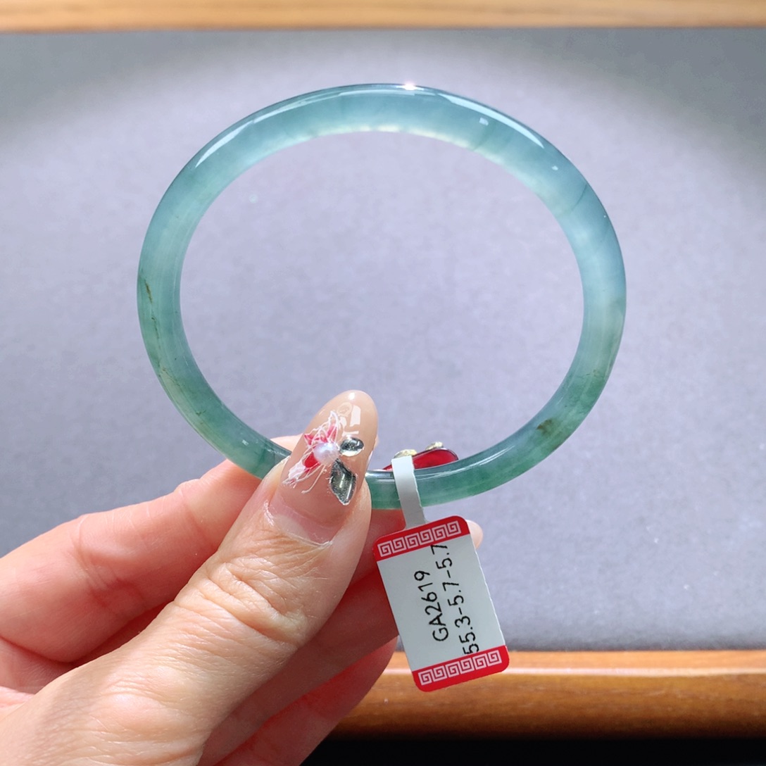 翡翠手镯未镶嵌天然翡翠手镯叮当镯