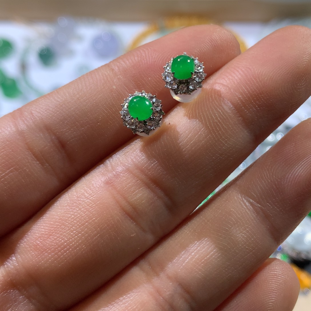 翡翠耳饰18K金镶嵌（48小时鉴赏）