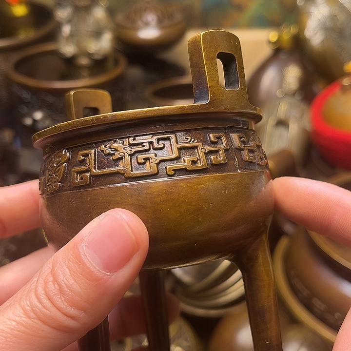 精美铜器批发档口