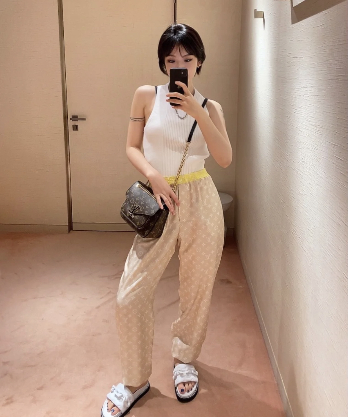 95新 LouisVuitton/路易威登 aa零九七七 桑蚕丝 满印慢跑裤 36码