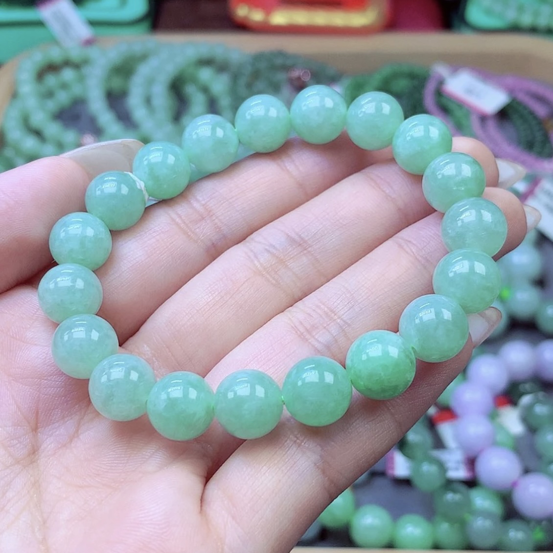 天然翡翠A货A货冰胶果阳绿色圆珠男女精致百搭精美玉手串素圈