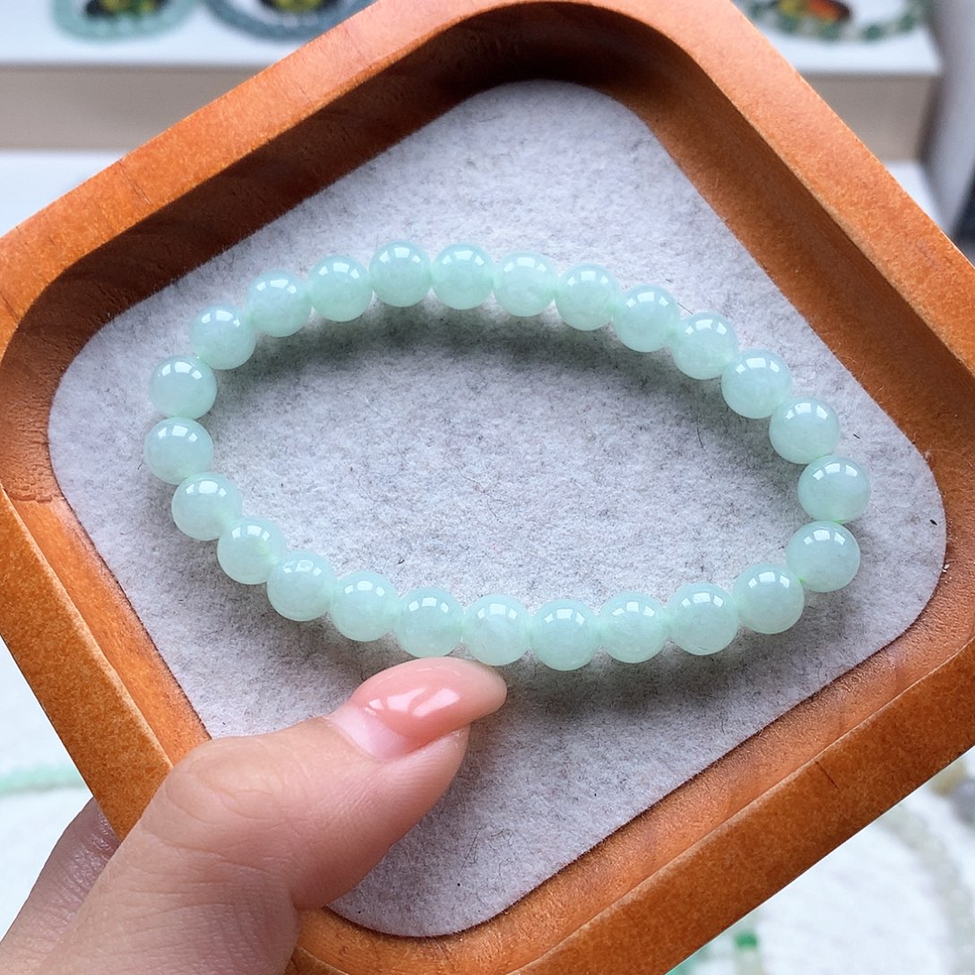 翡翠未镶嵌手串果绿7.0