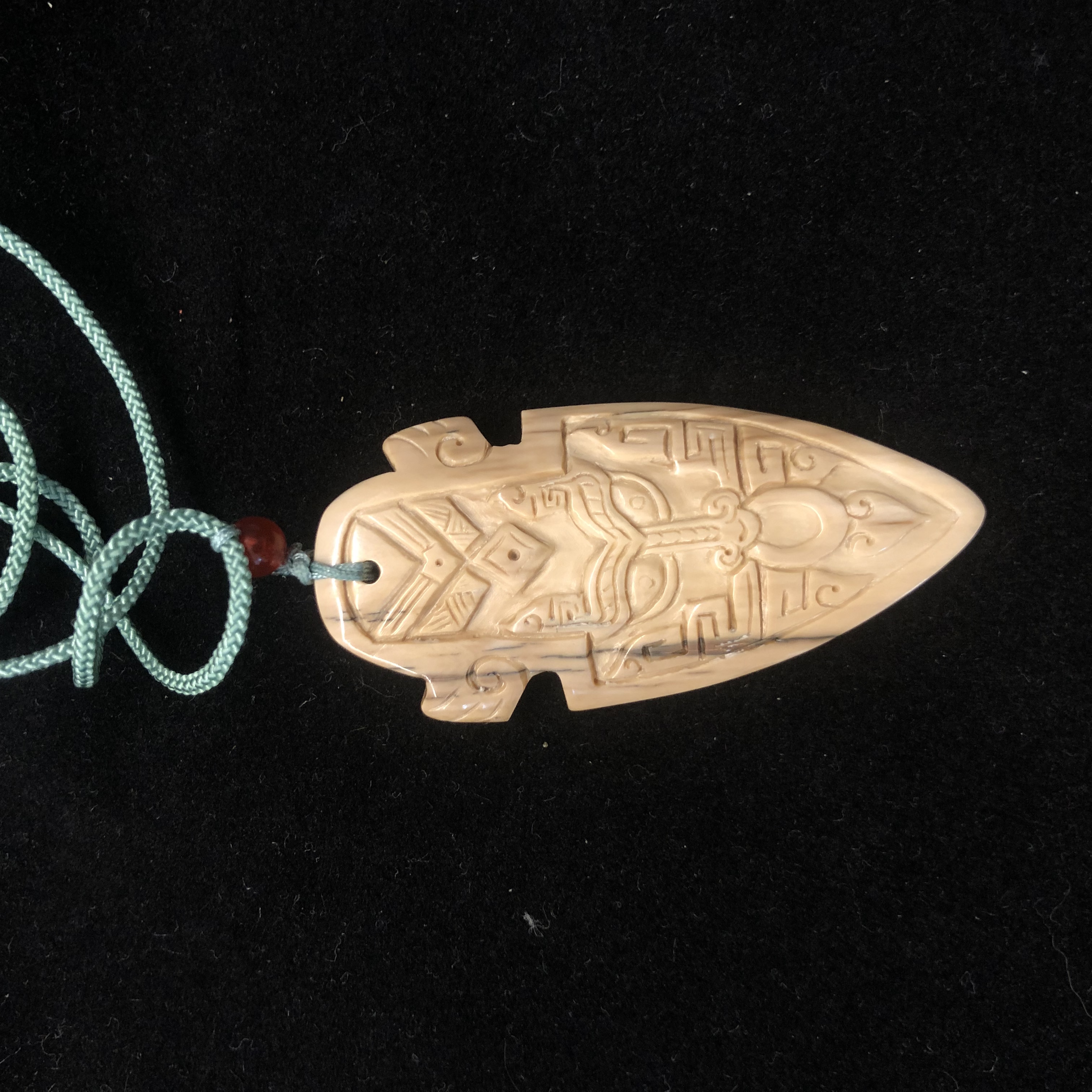 A00243 饕餮牌 猛犸牙工艺品