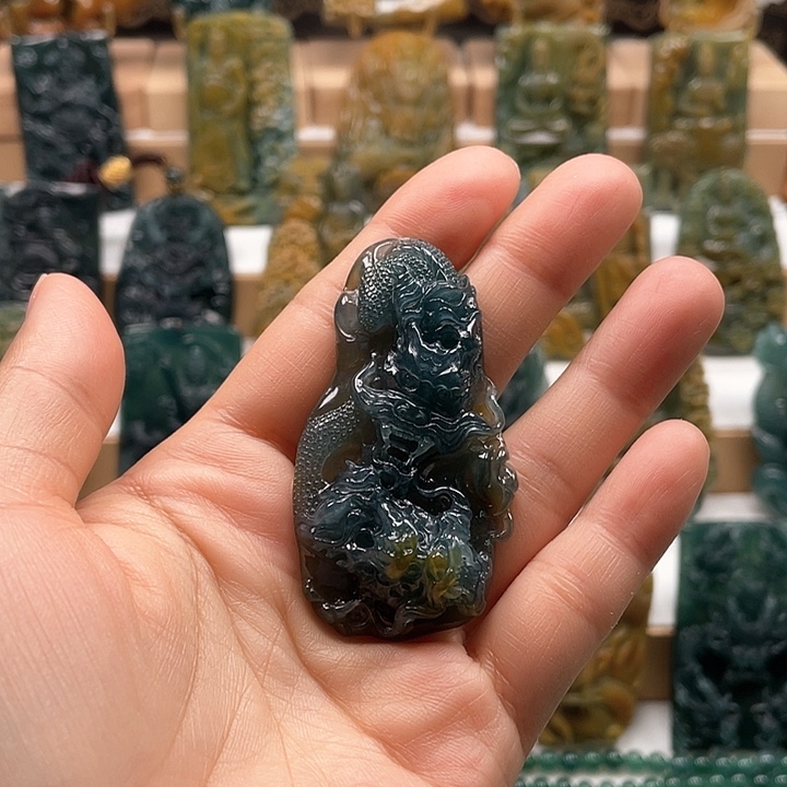 翡翠颈饰未镶嵌天然翡翠A货双龙