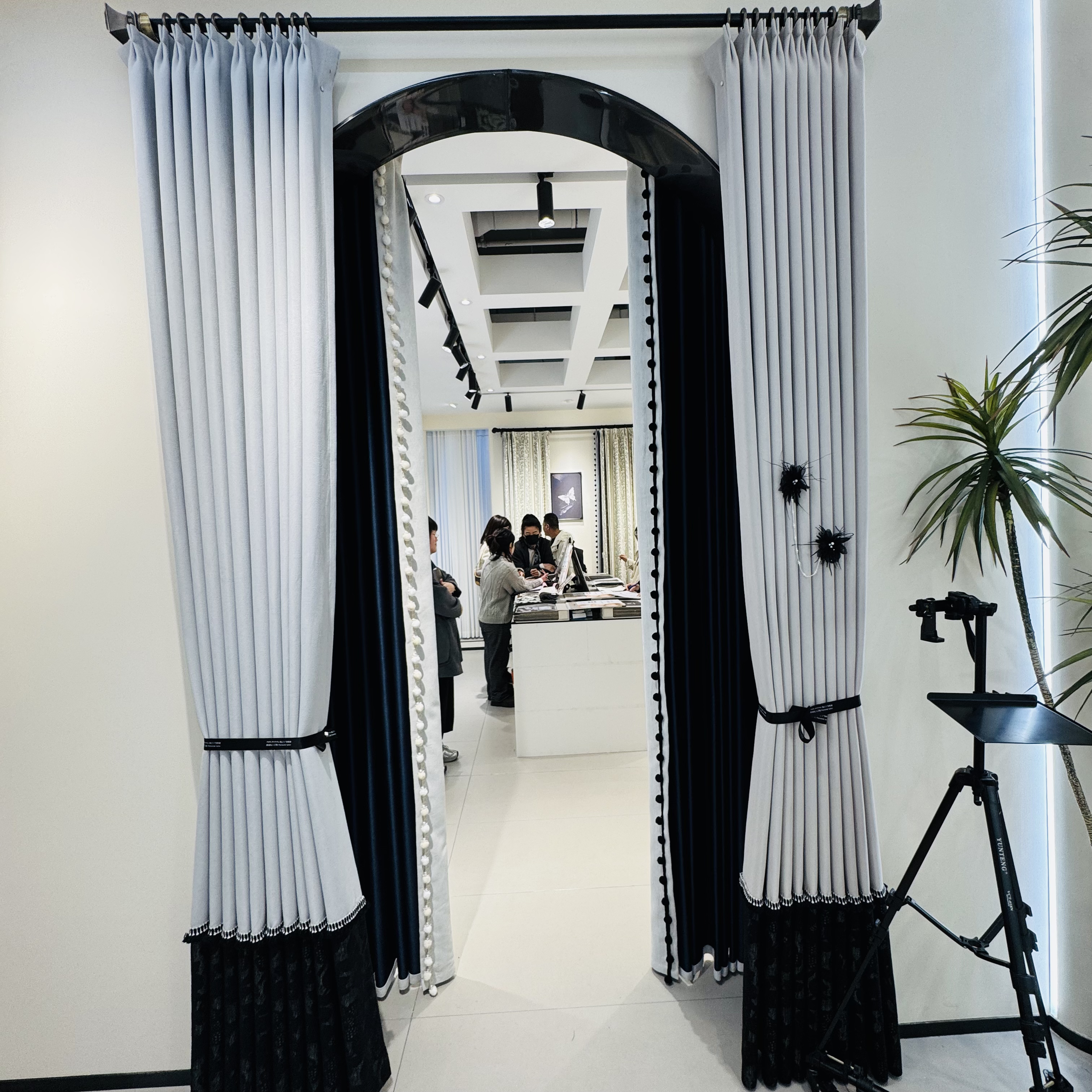 优幽鹿鸣纺织～4个吊卡，出货直抵包邮2025深圳窗帘展会