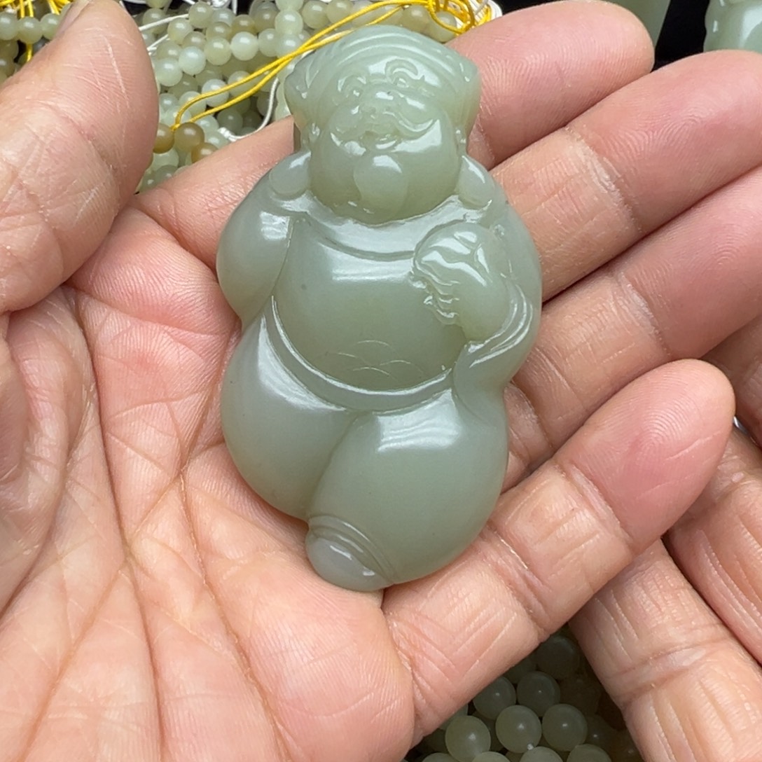 和田玉（糖玉）未镶嵌把件