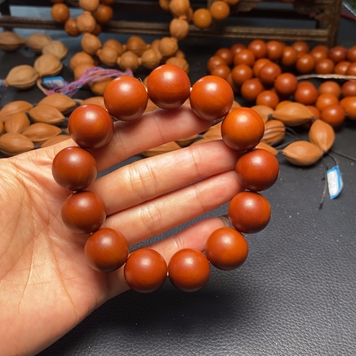 吊坠橄榄核1.8尺寸树王光珠全品