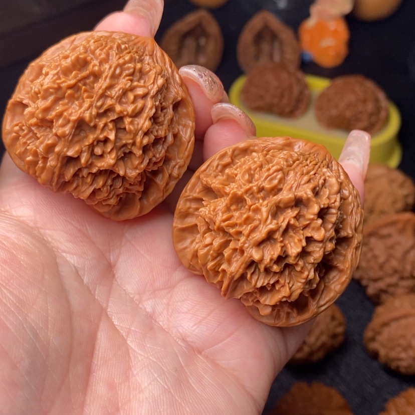 【闪购商品】把件文玩核桃612号满天星43