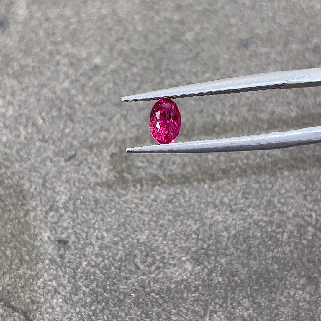 碧玺裸石未镶嵌碧玺裸石