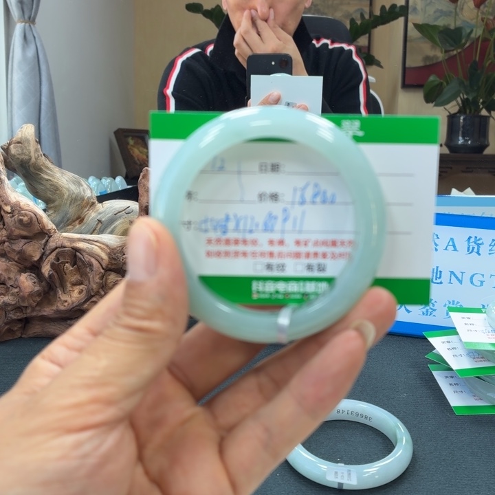 翡翠未镶嵌手镯天然翡翠手镯 12