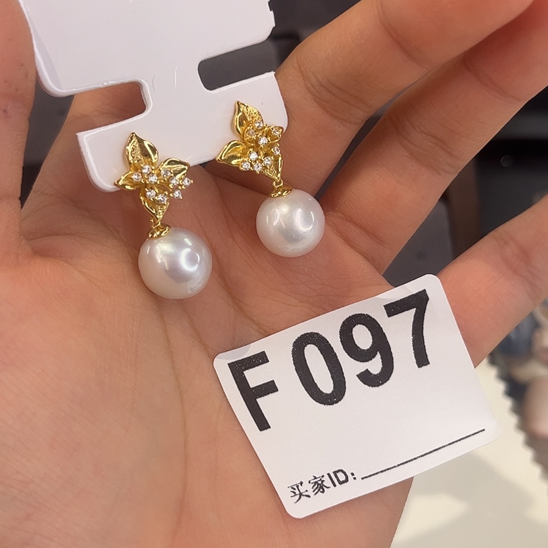 银S925镶嵌淡水珍珠耳饰