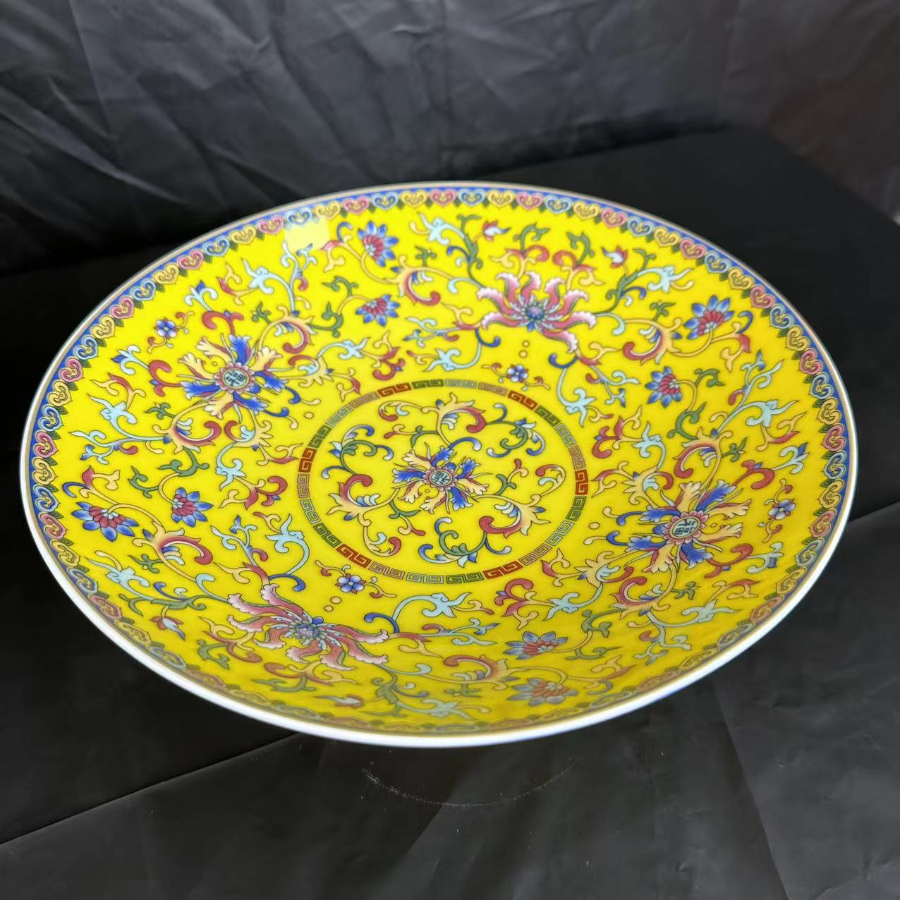 ZY-DP-A14帝王黄缠枝莲果盘-大号/高10.5厘米宽25.5厘米仅有一件