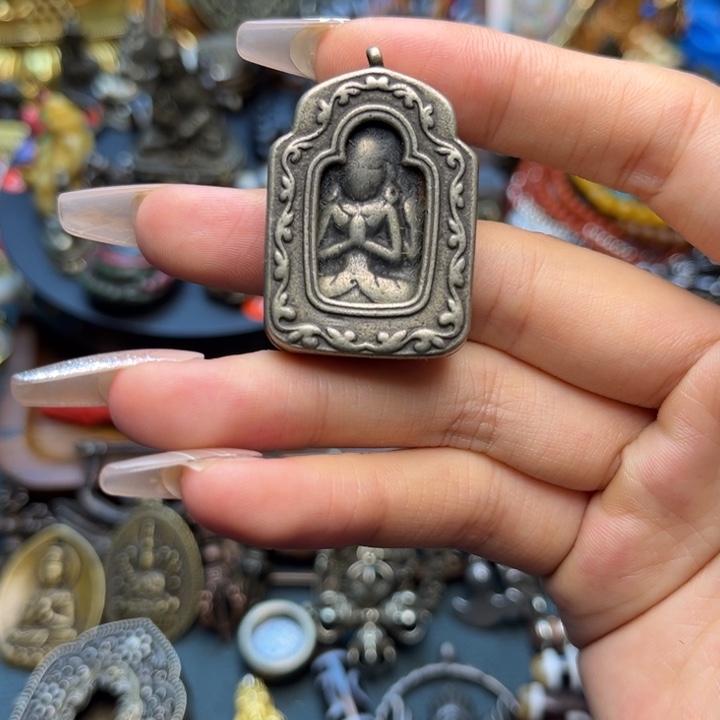 泥塑14 号闪价漏价一件