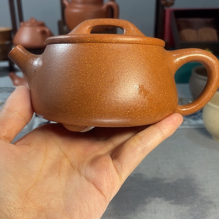 独***忆茶杯紫砂红降坡 宝山240CC