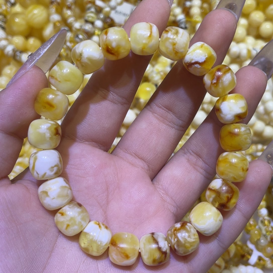 蜜蜡未镶嵌珠宝奇石11m