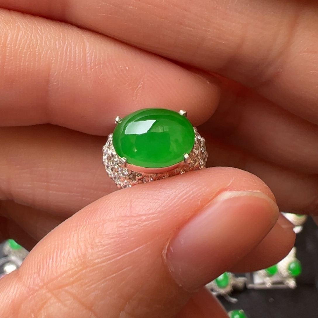 定制翡翠未镶嵌翡翠