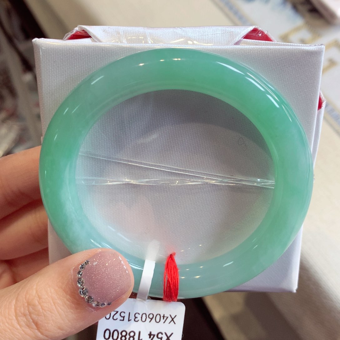 翡翠手镯未镶嵌33圆条77