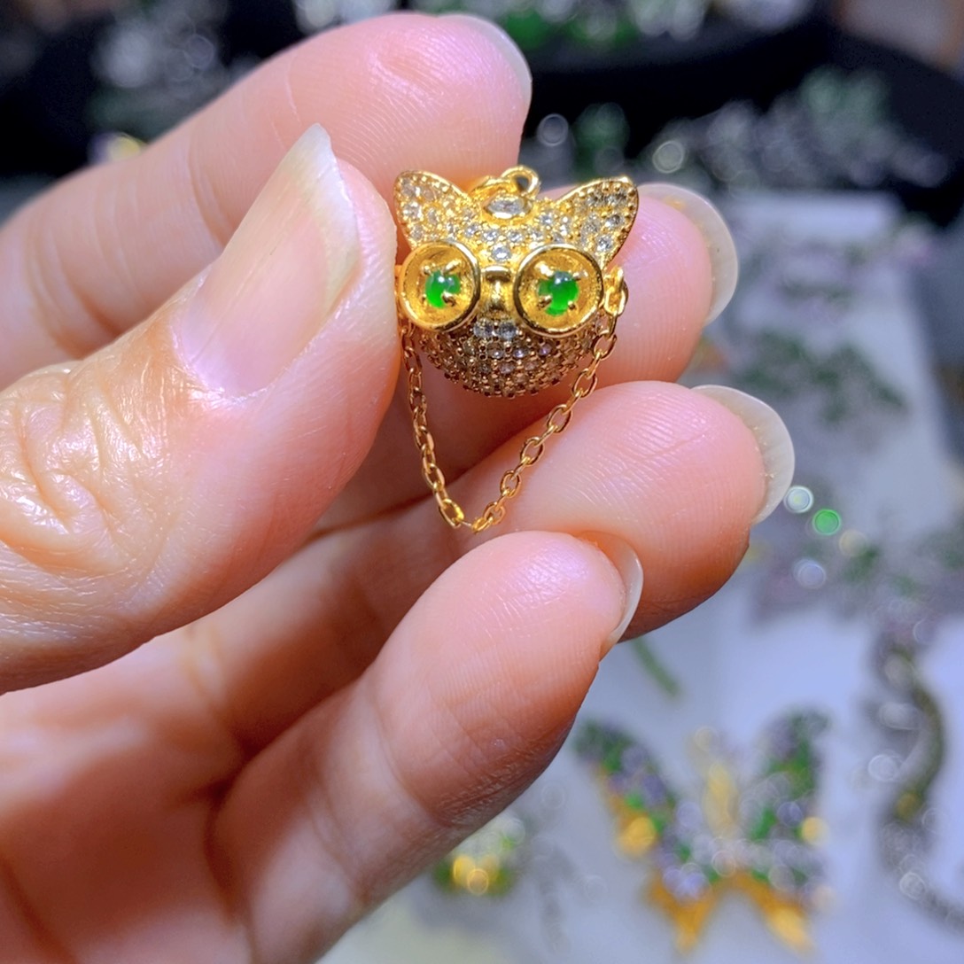 翡翠颈饰银S925镶嵌天然翡翠