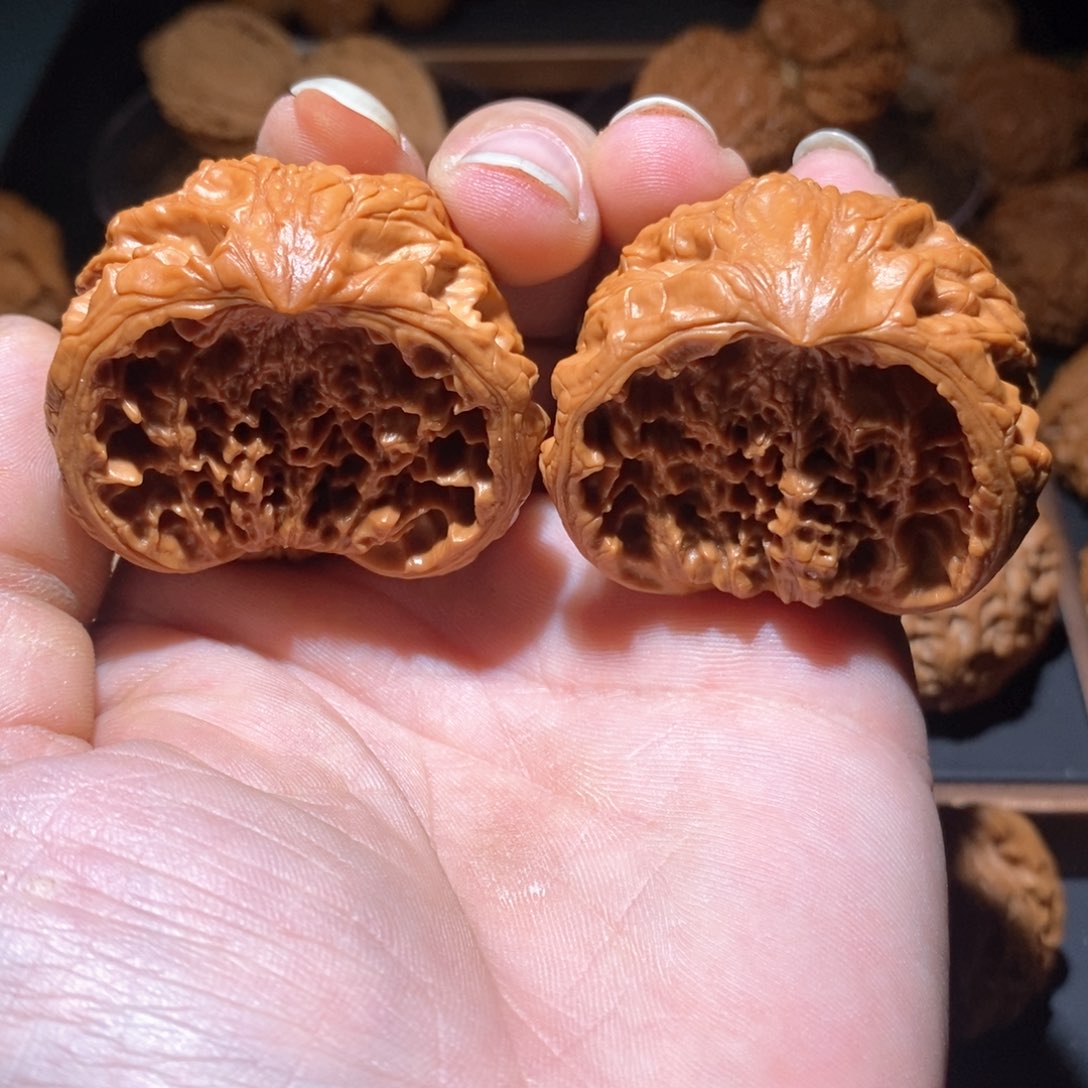 文玩核桃吊坠蛇头核桃