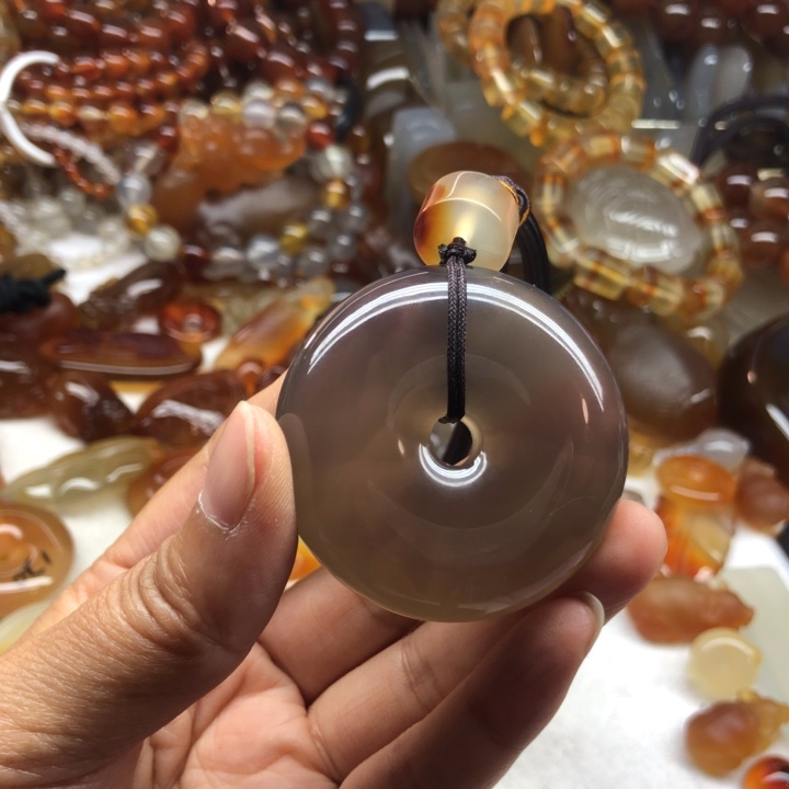 春***民玛瑙/玉髓手链未镶嵌