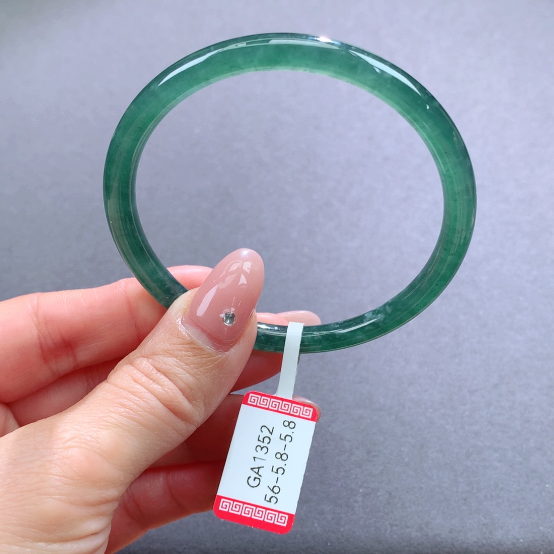 翡翠手镯未镶嵌天然翡翠手镯叮当镯