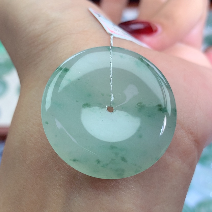 【闪购商品】翡翠吊坠(不含链)未镶嵌