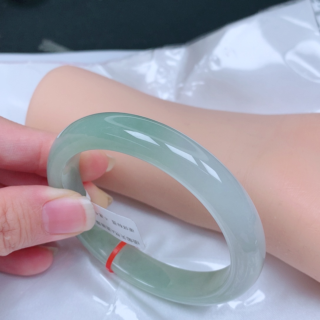 【闪购商品】翡翠手镯未镶嵌，57.8