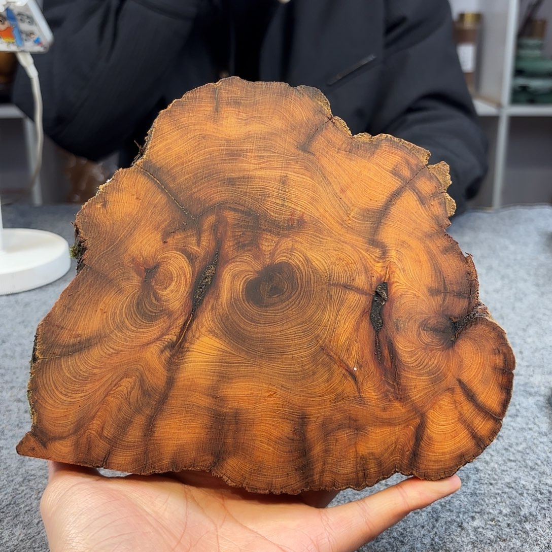 崖柏太行崖柏崖窝黑金刚舍利骨摆件香料