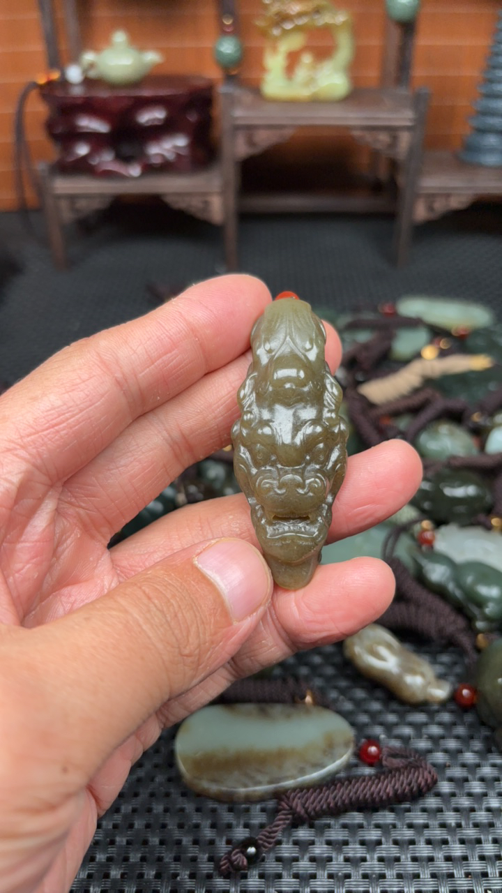 保真和田玉兽面守护时尚吊坠百搭精雕拍一发一手工精致气质
