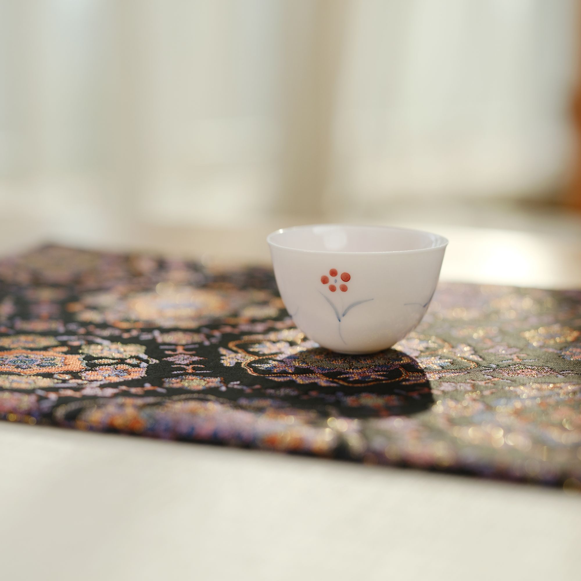 半闲记 兔屿品茗杯 釉下彩陶瓷