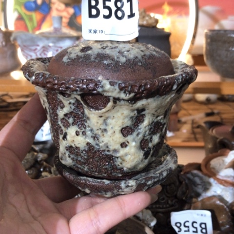 木有一点点的小姐姐