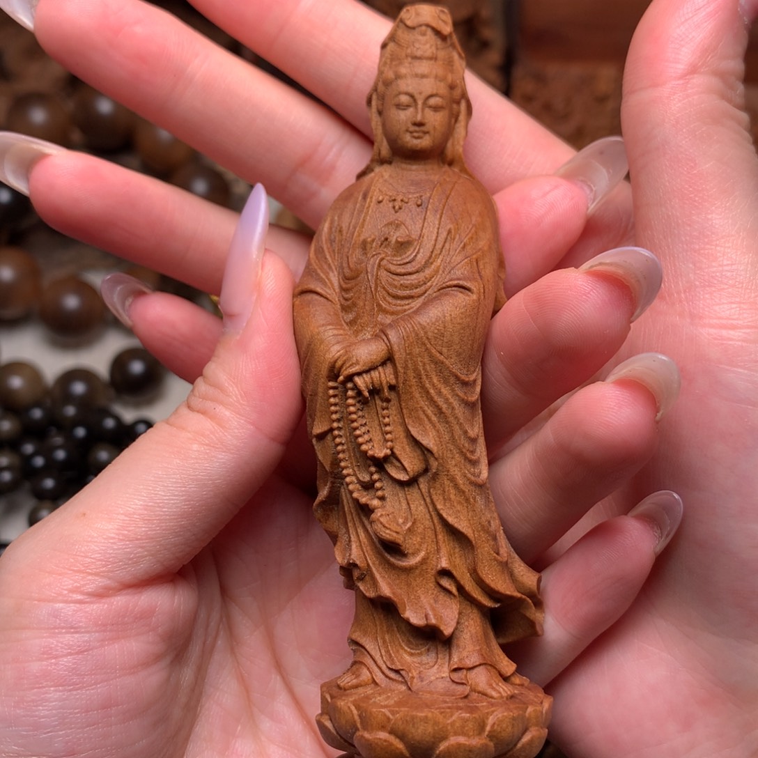 檀香木其他老山檀香观音微瑕1