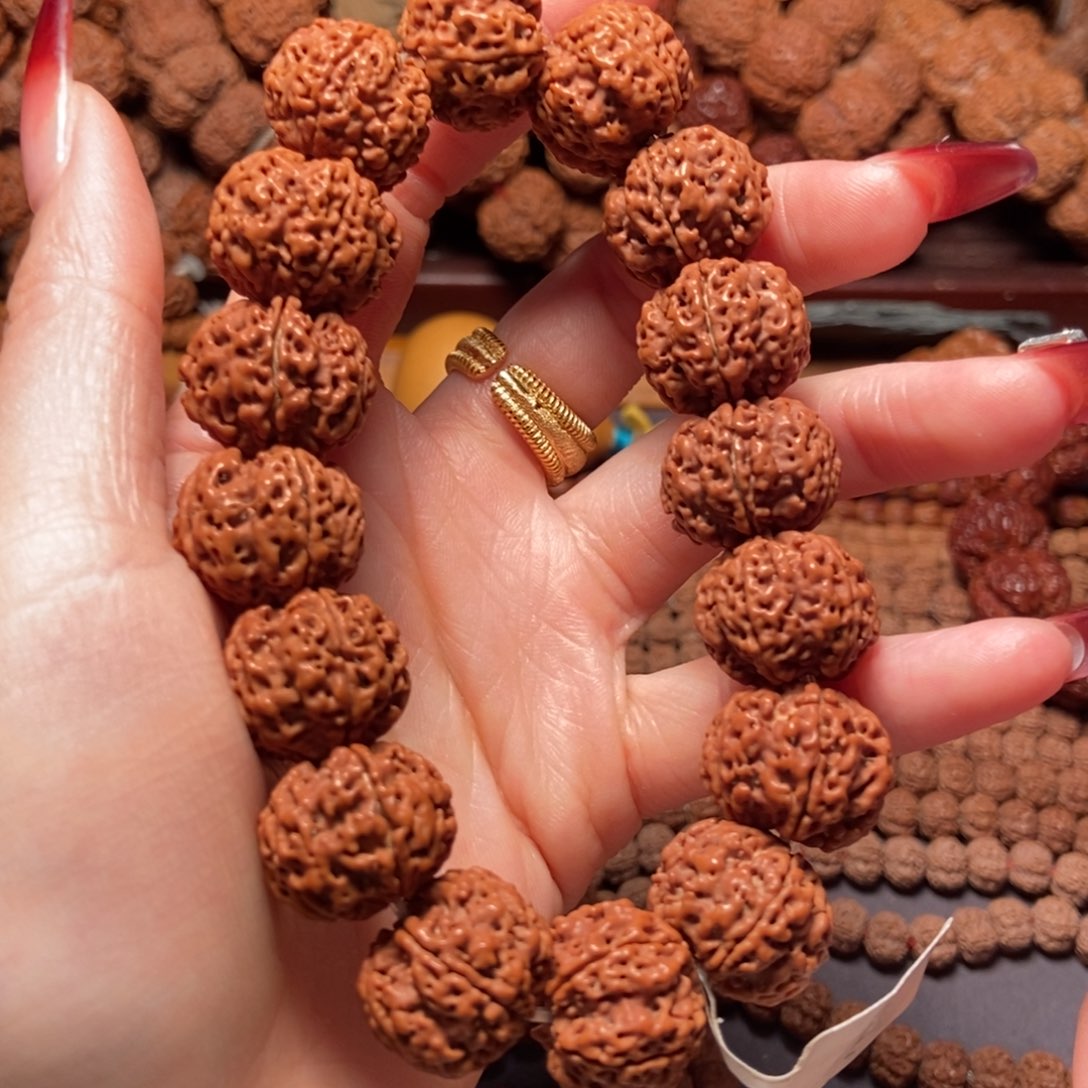 金刚菩提手串五瓣19铁核蜂王040