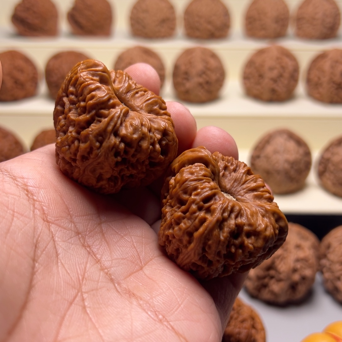 l***e把件文玩核桃南将石