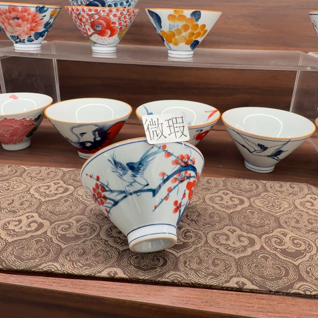 釉下手绘茶具微瑕