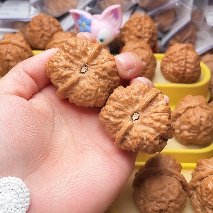 木质类古****酒文玩核桃蛤蟆