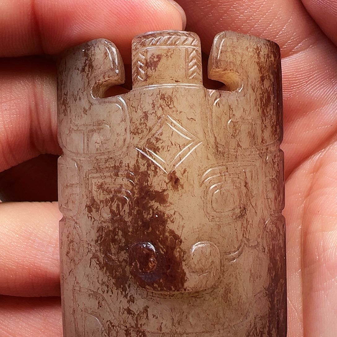 和田玉颈饰未镶嵌醉**天