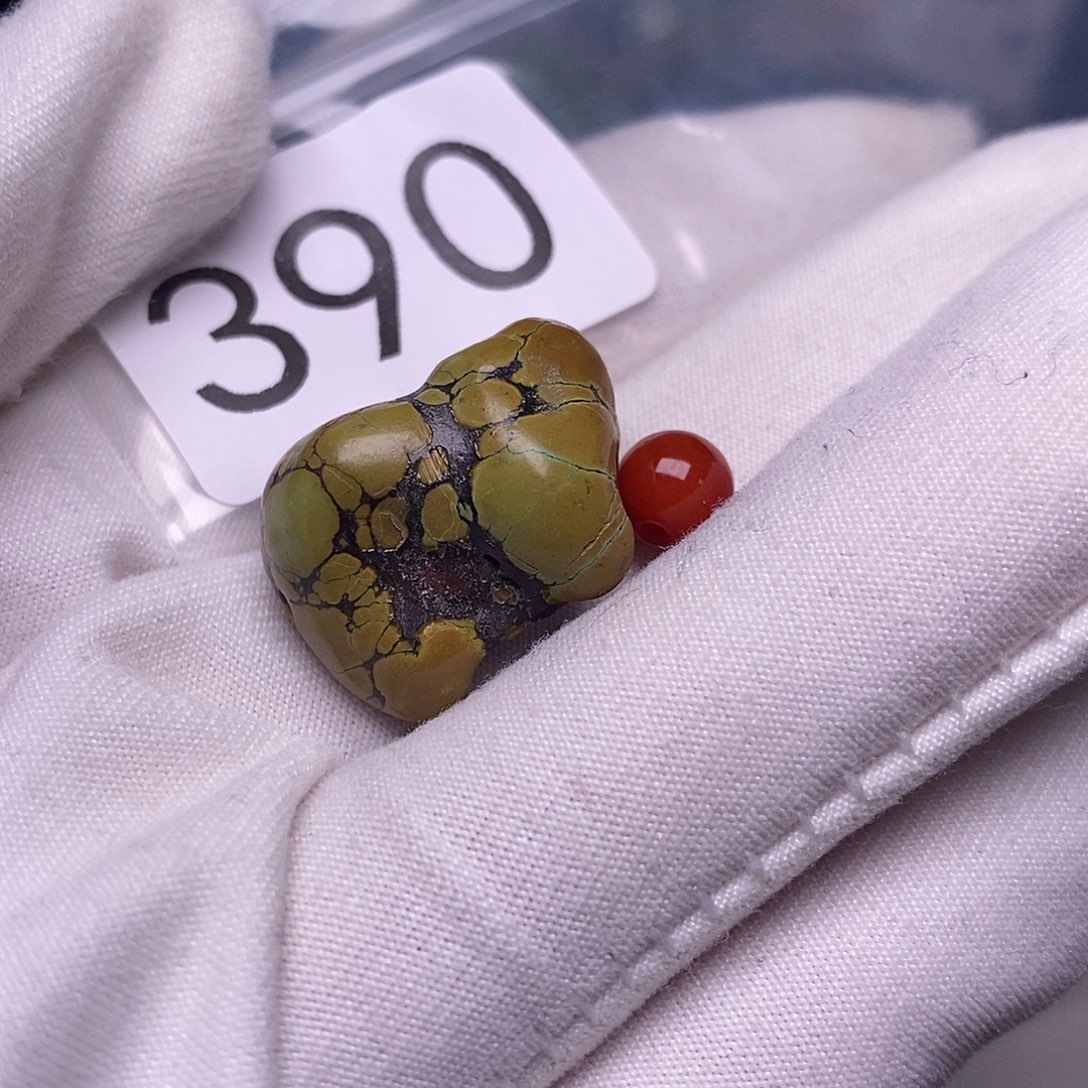 南红玛瑙未镶嵌珠宝半成品