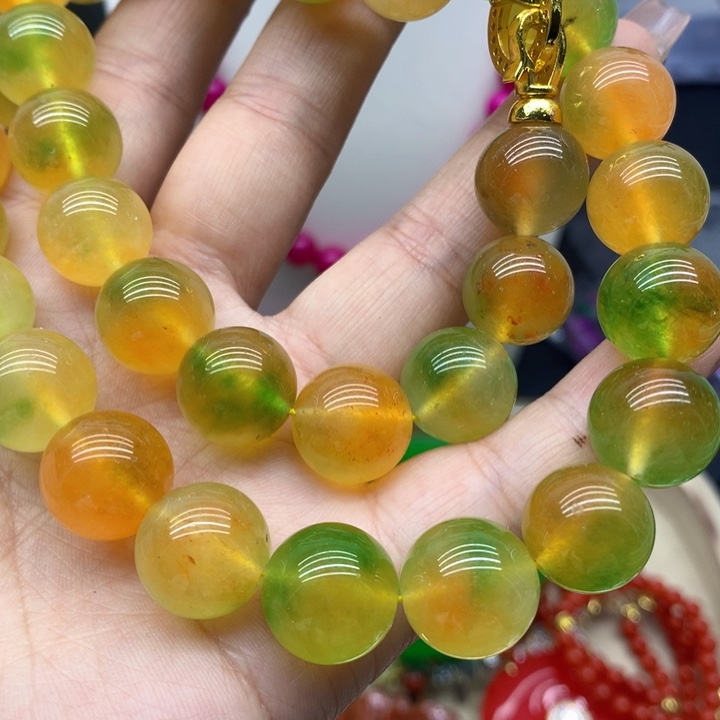 翡翠颈饰未镶嵌吊坠