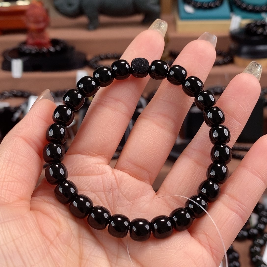 冯***溯和田玉未镶嵌手链8