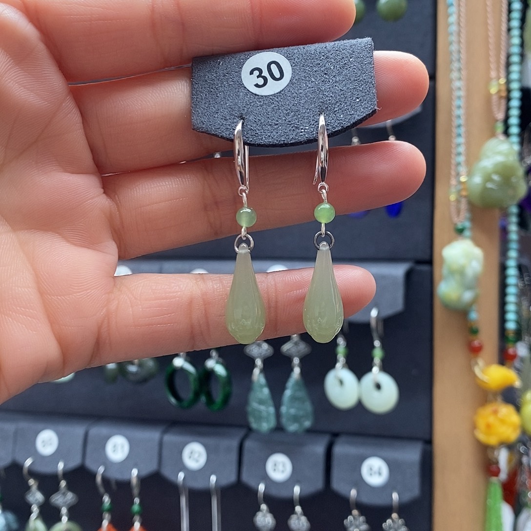 華***觀和田玉银S925镶嵌耳饰