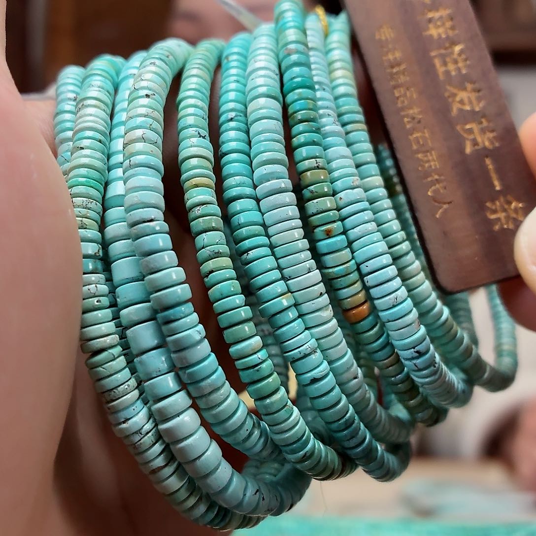 未镶嵌绿松石珠宝奇石