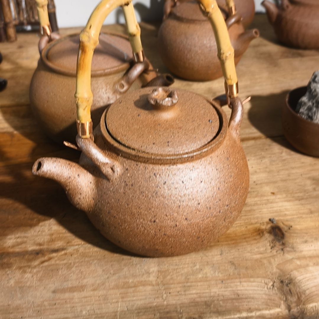 晴***起荥经黑砂茶器鑫山烧