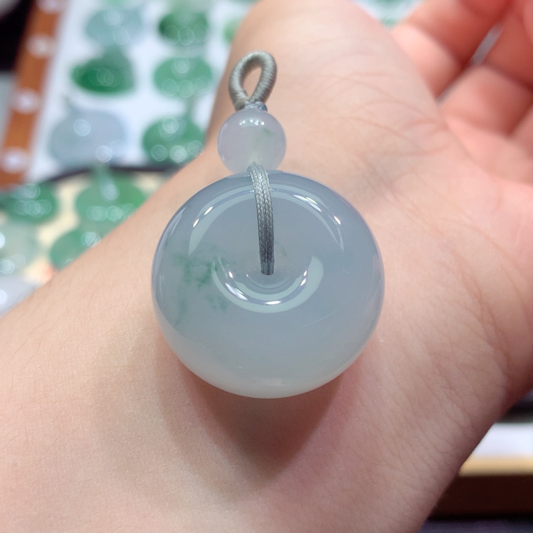 翡翠未镶嵌颈饰21